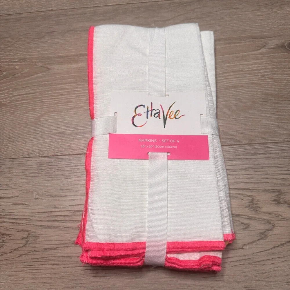 NWT EttaVee White Napkins with Neon Pink‎ Trim Set of 4 20x20 Cotton Cloth